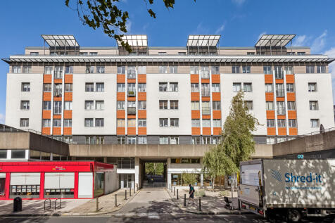 Beckenham, BR3 - property photo