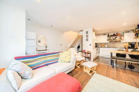Living Room/Kitchen