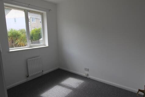 bedroom 3.JPG