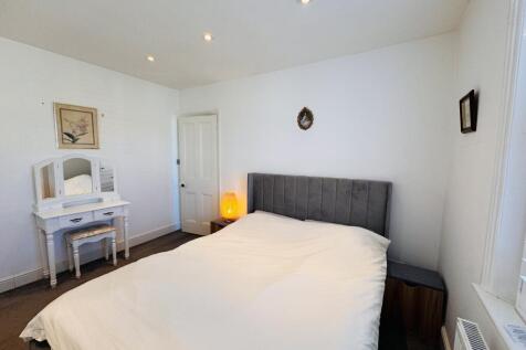 Flat Second Floor, Baron's Court Road, Hammersmith And Fulham, London photo 3