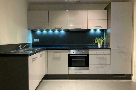 Glassford House, Ashville Way, Wokingham photo 4