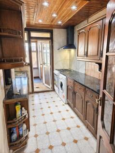 kitchen_bright.jpg