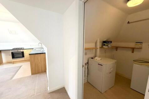 Peartree Avenue, SO19 photo 3