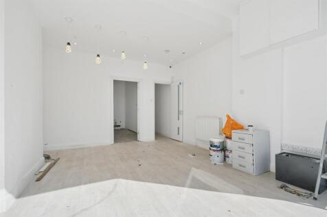 194 Trinity Road SW17 image 001.jpg