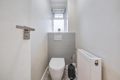 1382474-17-691753...