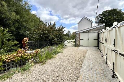 Driveway &amp; Garage