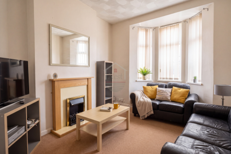 4-bed house on Harriet Street, Cathays, Cardiff, CF24, £2,600/mo