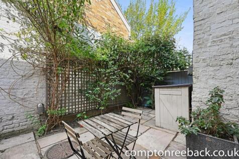 CR - Godson Yard - Garden1 (1).jpg