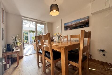 Second reception / dining room