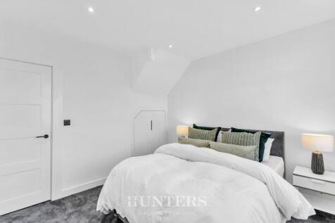 10 Manor Road (10).jpg