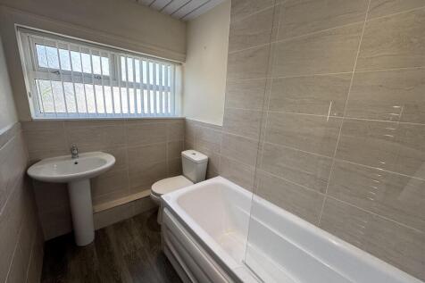 Durham Avenue, Thornton-Cleveleys, Lancashire photo 5