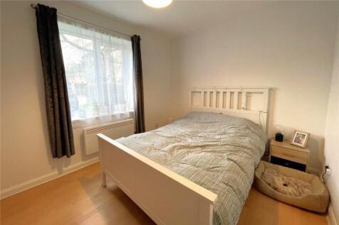 Habershon Drive, Frimley, Camberley, GU16 photo 4