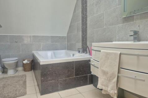 60ca47e7-2f82-4ea9-ba98-468d4d701978 T202510231108.jpg