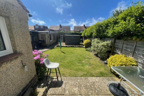 Livesay Crescent, Worthing, BN14 photo 3