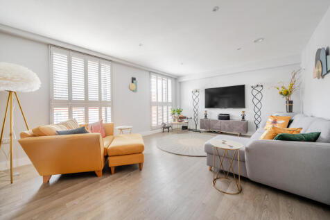 Winchester, SO23 - property photo