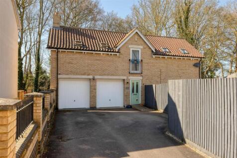 Detached Coachhouse