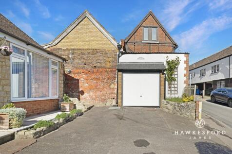 Crown Road, Sittingbourne - Driveway/garage