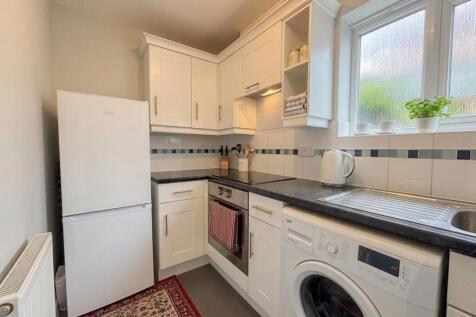 Harbourne Close, Kenilworth, CV8 photo 3
