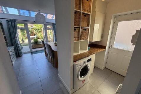 Larnach Drive, Kentford, Newmarket photo 5