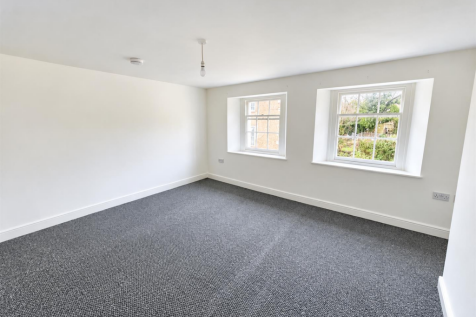 Bedroom 1 (1/2)