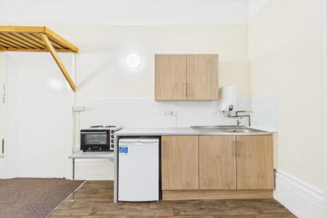 CAM04693G0-PR0097...