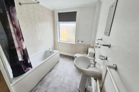 c9c26369-25 20collins 209.jpg