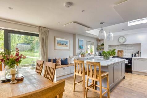 Ewemove Taunton - Comeytrowe (2)