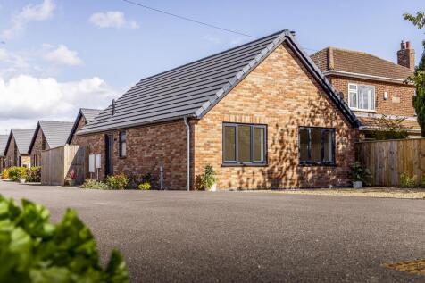 2 Burgess Court (Donnington)-5.jpg