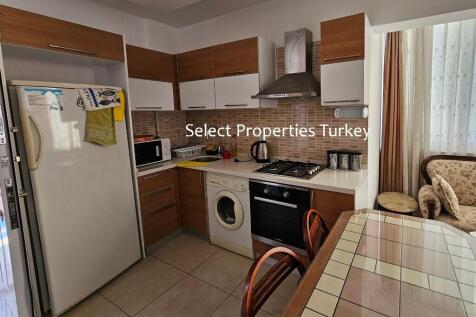 Fully fitted kitchen