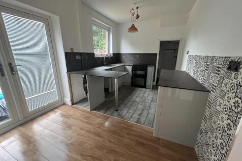 Repton Avenue, Ince, Wigan photo 4