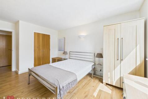 CAM05016G0-PR0107-ST