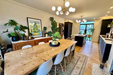 PHOTO-2025-12-15-08-02-15 (12).jpg