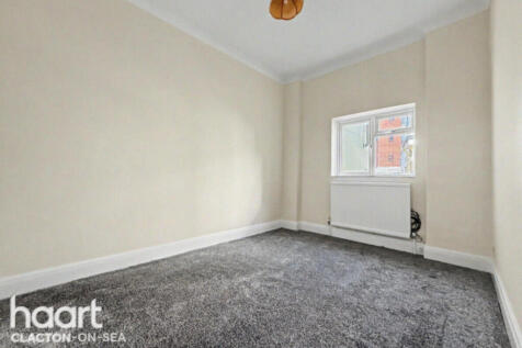 Marine Parade East, CLACTON-ON-SEA photo 5