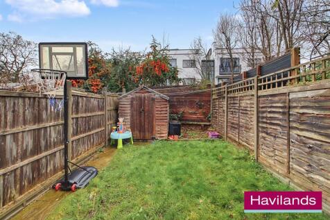 Cedars Road N21 3HB-2.jpg