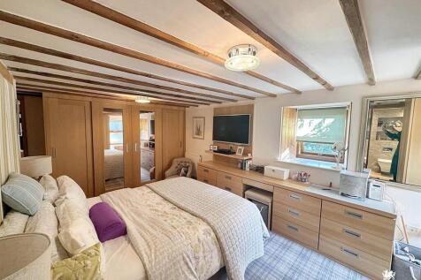 WhatsApp Image 2025-09-29 at 11.28.10 (5).jpg