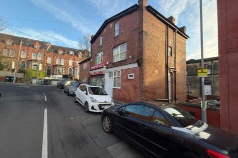5-bed terraced on Raven Road, Hyde Park, Leeds, West Yorkshire, LS6, £3,120/mo