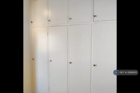 Bedroom - Built In Wardrobes