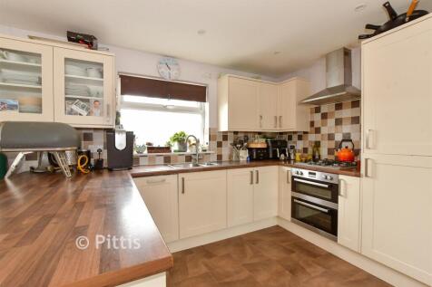 Kitchen/ Living Room