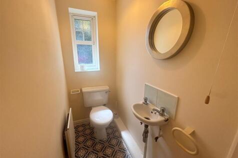 Cloverdale Close, Coventry photo 5