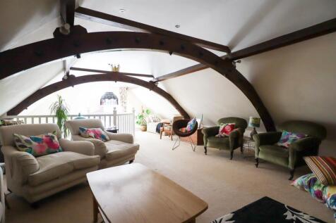 Sitting room (3).jpg