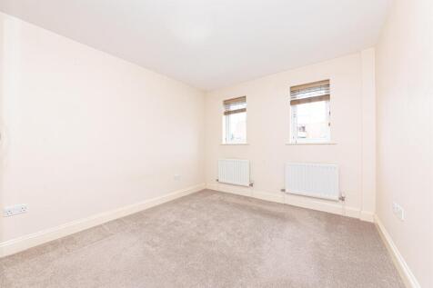 8 Peninsula Place (1).jpg