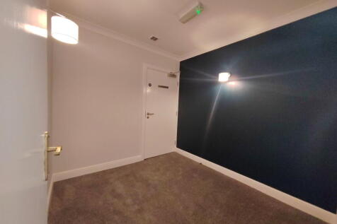 Office to rent Image 12