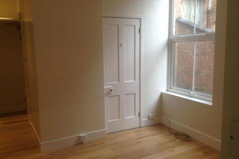 1 bed studio, Grove Street, CV32 5AG photo 3
