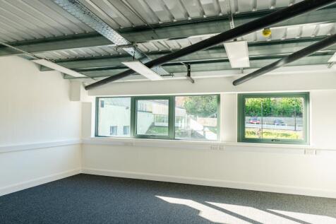 Distribution Warehouse to rent Image 9