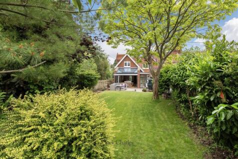 8 Bull Lane, TN3 8LN 021.jpg