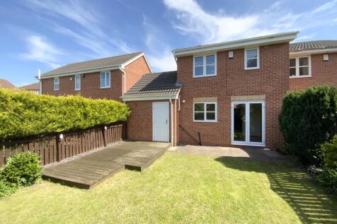 Lockyer Close, York photo 5