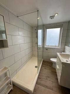 Valentia Road photo 3