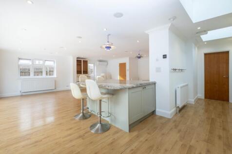Park Road Kingston upon Thames KT2 photo 4