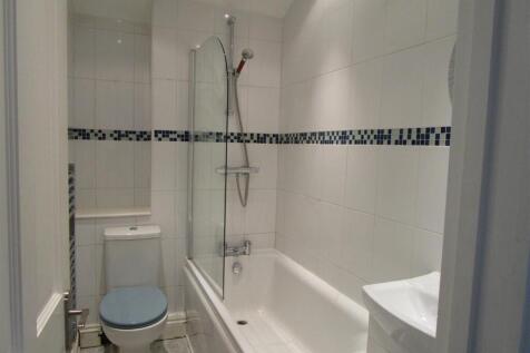 Bathroom.JPG