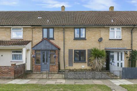 Sunbury-on-thames, TW16 - property photo
